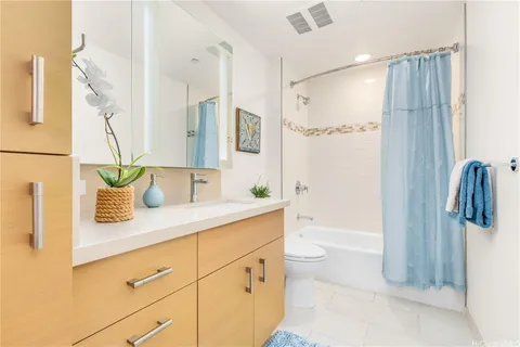 $875,000 | 555 South Street, Unit 807, Honolulu, HI 96813