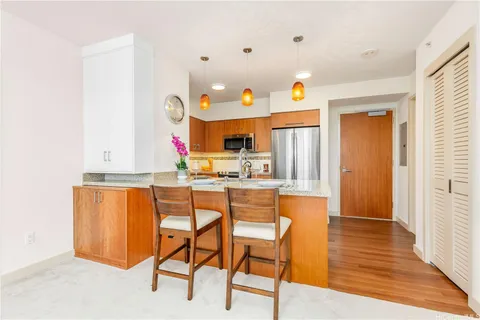 $875,000 | 555 South Street, Unit 807, Honolulu, HI 96813