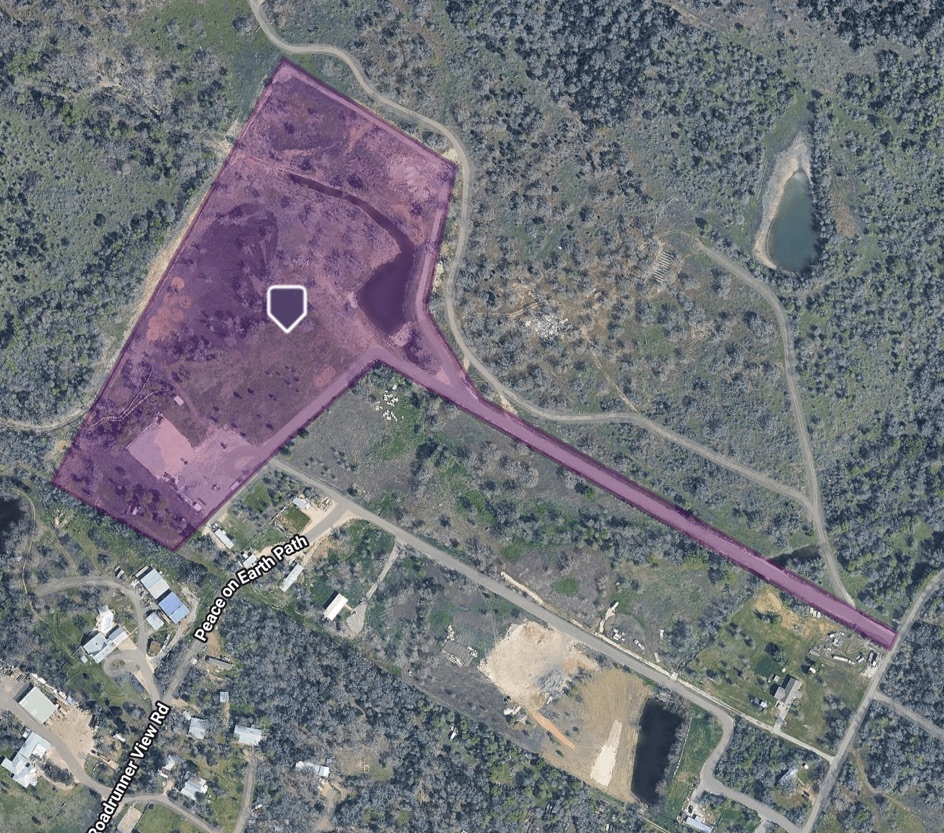 9024 Lockwood Springs Road Manor, TX 78653 - Photo 25 of 25 a sign that is on the side of a building