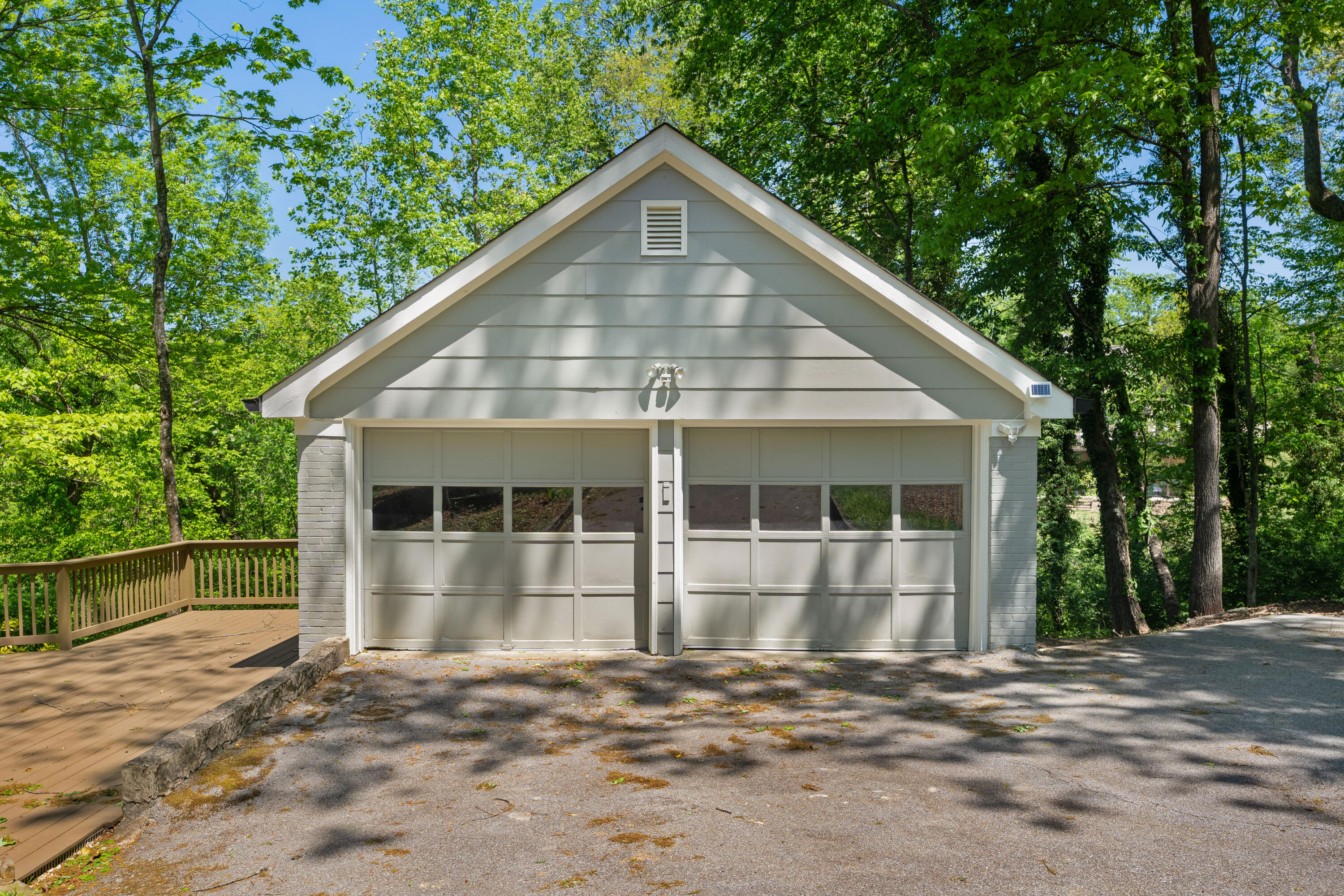111 Riverpoint Road Signal Mountain, TN 37377 - Photo 63 of 70 30 - 111 Riverpoint Rd - Exterior