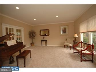5 Towpath Way New Hope, PA 18938 - Photo 4 of 12 Living Room