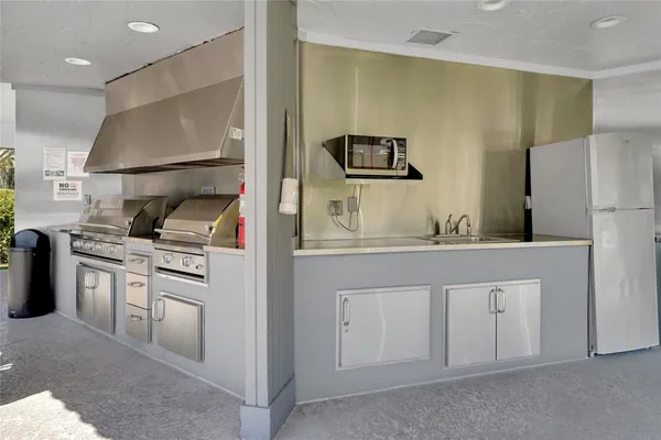 $3,300 | 8980 South Hollybrook Boulevard, Unit 304, Pembroke Pines, FL 33025