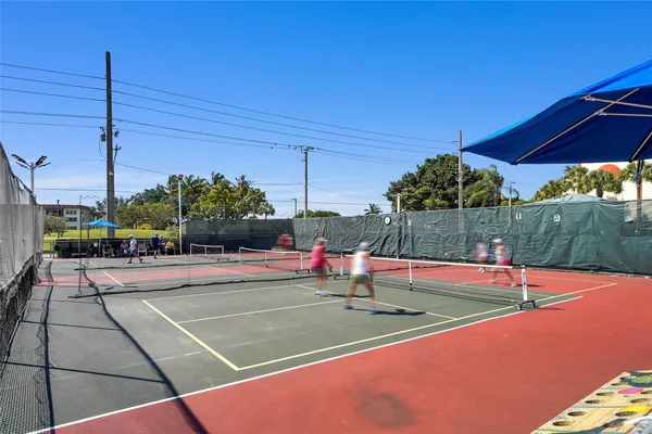 $3,300 | 8980 South Hollybrook Boulevard, Unit 304, Pembroke Pines, FL 33025