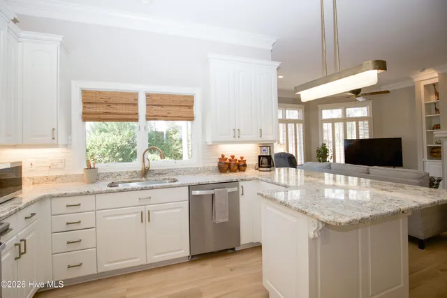 $1,075,000 | 110 Woodenbridge Lane, Pinehurst, NC 28374