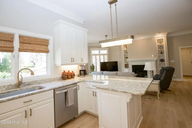 $1,075,000 | 110 Woodenbridge Lane, Pinehurst, NC 28374