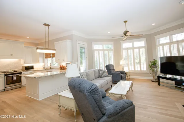 $1,075,000 | 110 Woodenbridge Lane, Pinehurst, NC 28374