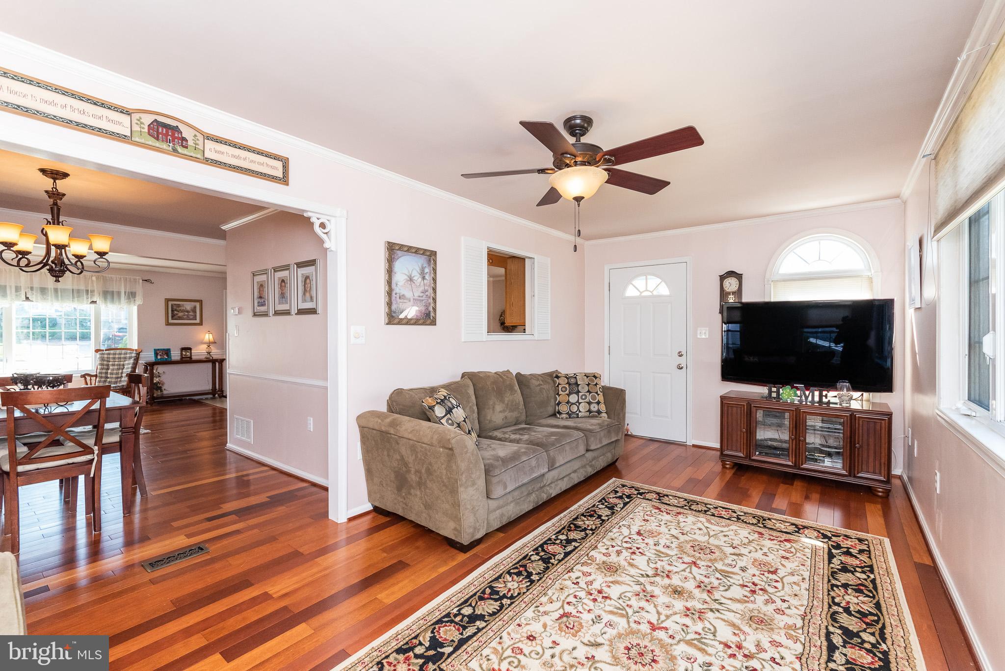 9320 Perglen Road Baltimore, MD 21236 - Photo 13 of 57 Family Room