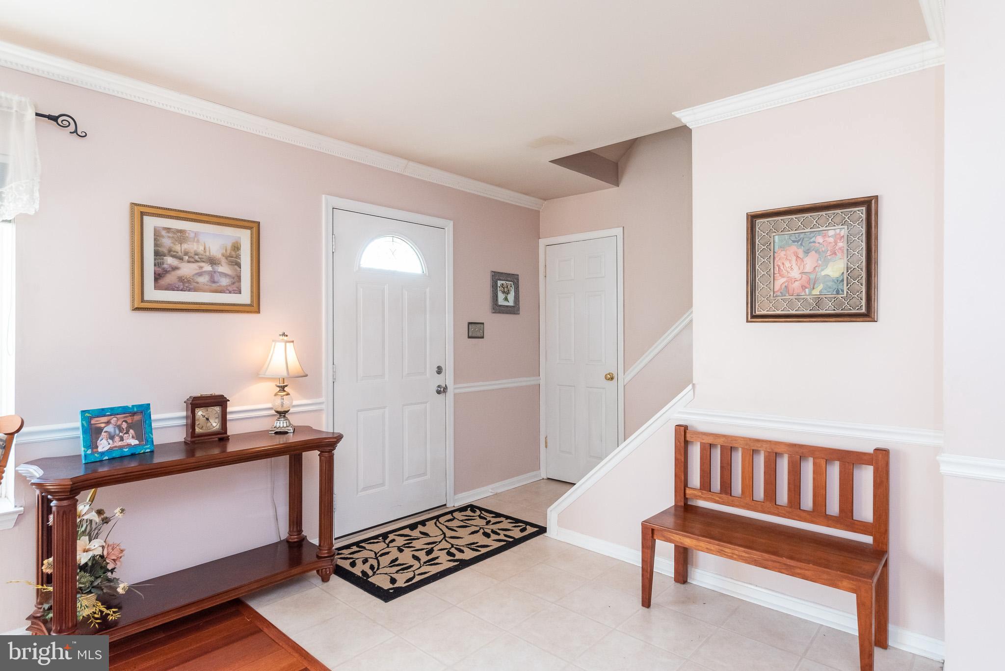 9320 Perglen Road Baltimore, MD 21236 - Photo 4 of 57 Foyer