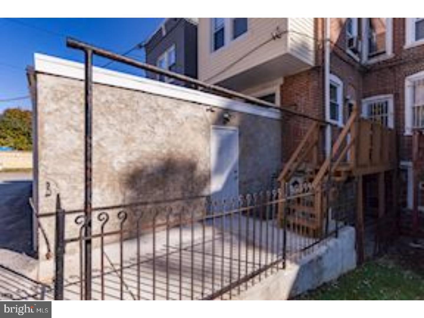 6403 Morris Park Road Philadelphia, PA 19151 - Photo 20 of 21 Patio