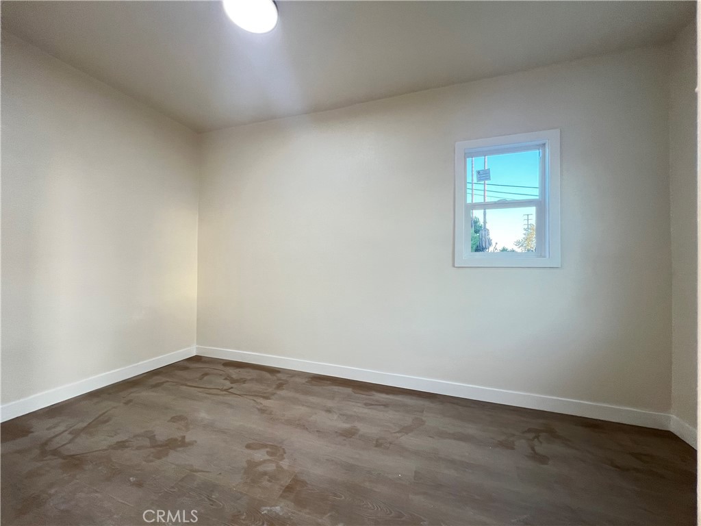 3114 Peck Road El Monte, CA 91732 - Photo 5 of 10 an empty room with a window