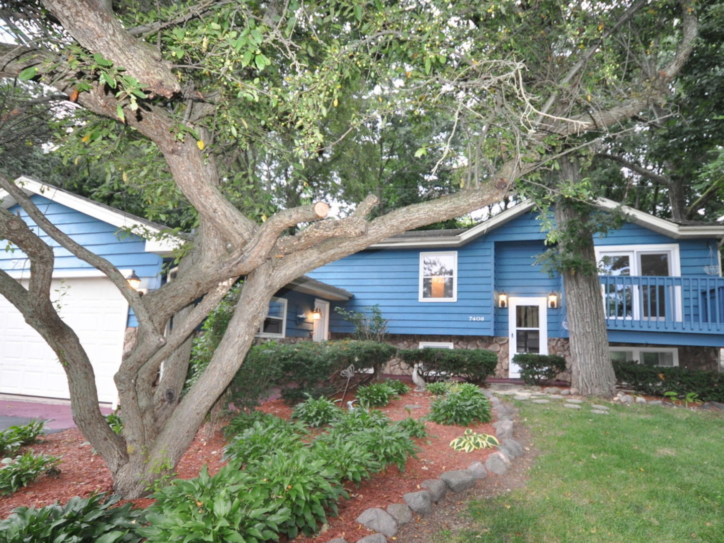 7408 Cuneo Drive Spring Grove, IL 60081 - Photo 1 of 41