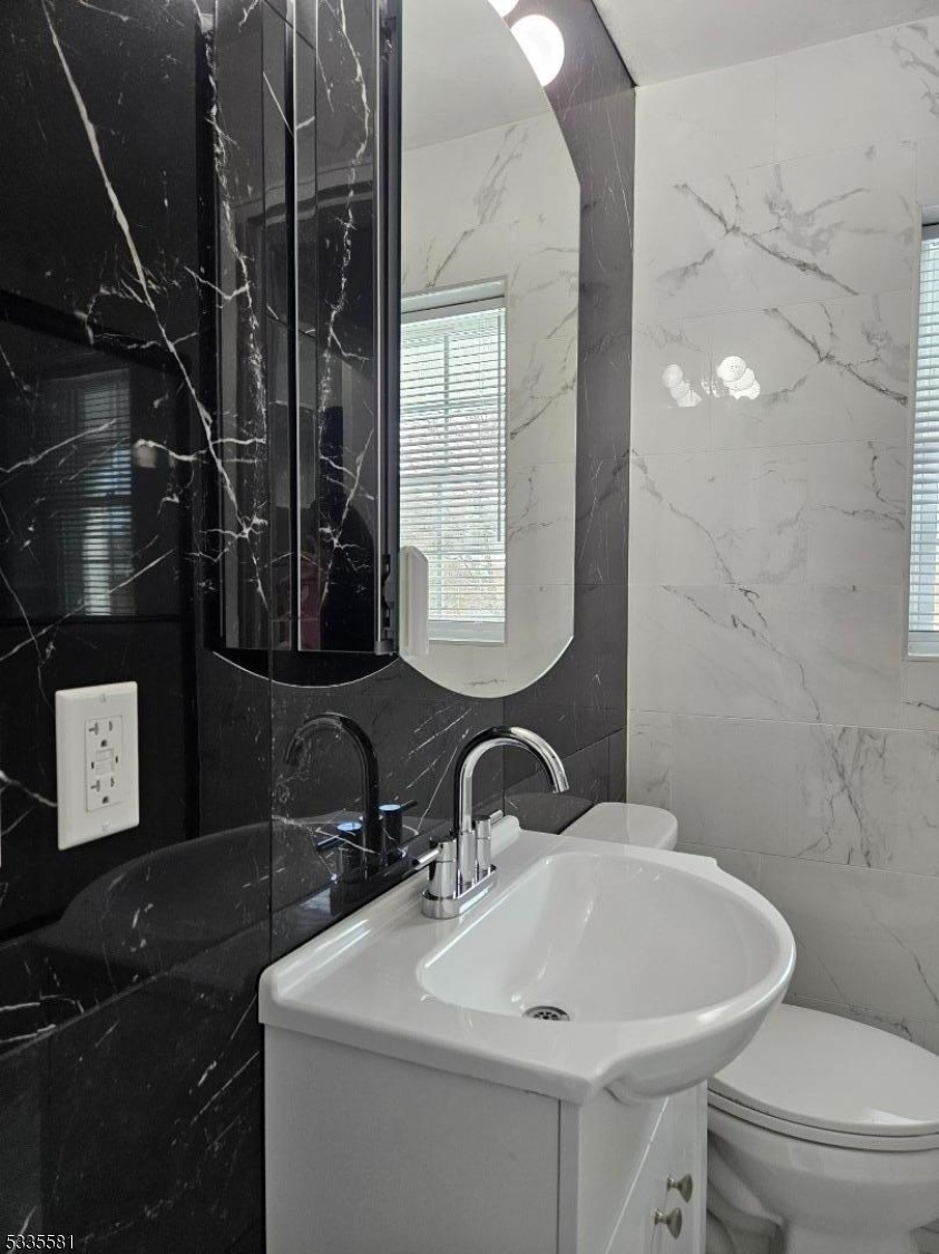 605 Grove Street, Unit F8 Clifton, NJ 07013 - Photo 8 of 16