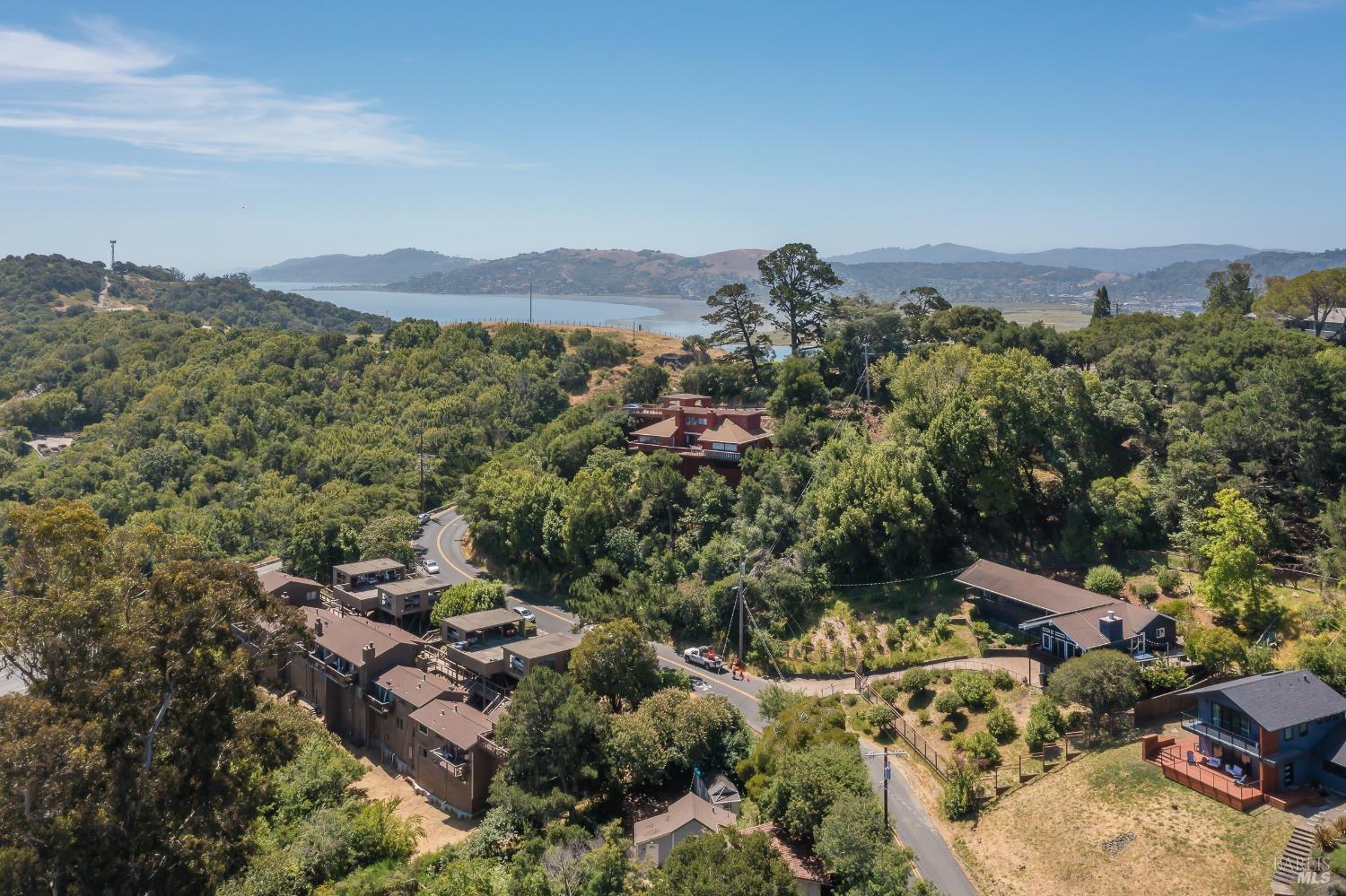 124 Tiburon Boulevard San Rafael, CA 94901 - Photo 2 of 39 Greenbrae Heights situated in unincorporated San Rafael