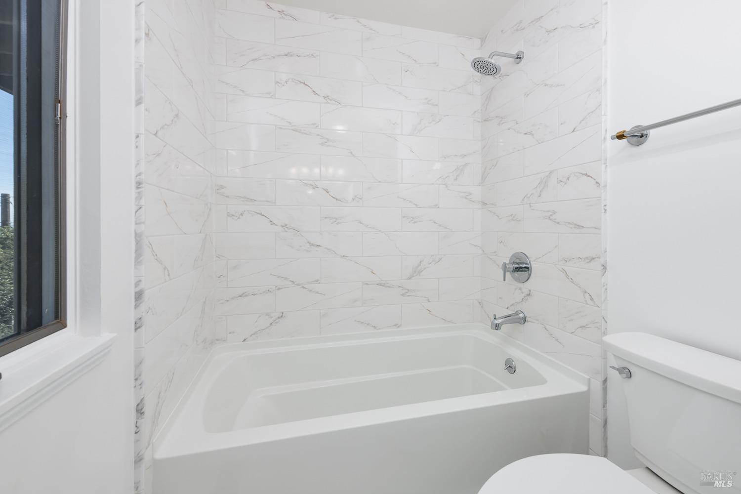 124 Tiburon Boulevard San Rafael, CA 94901 - Photo 26 of 39 Full bathroom with new tub and shower surround