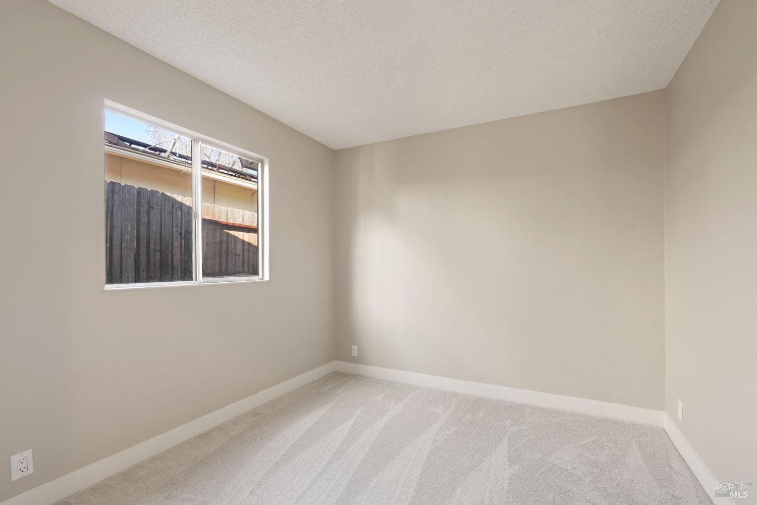 28 Amador Circle Rio Vista, CA 94571 - Photo 26 of 39 a view of an empty room with a window
