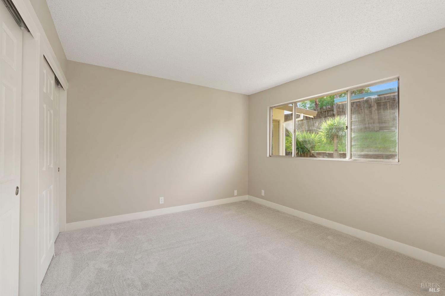 28 Amador Circle Rio Vista, CA 94571 - Photo 29 of 39 an empty room with a window