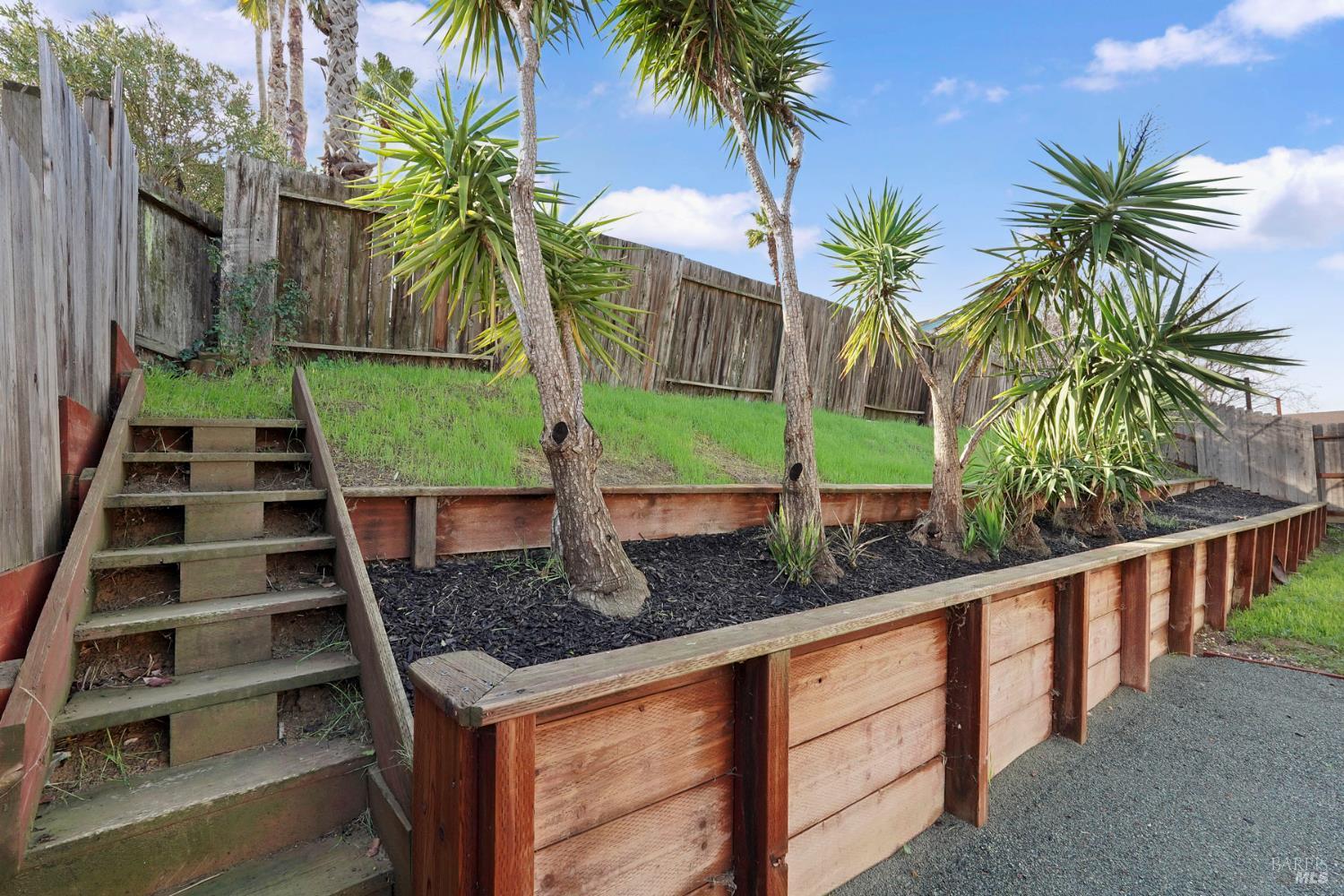 28 Amador Circle Rio Vista, CA 94571 - Photo 33 of 39 a view of outdoor kitchen and kitchen