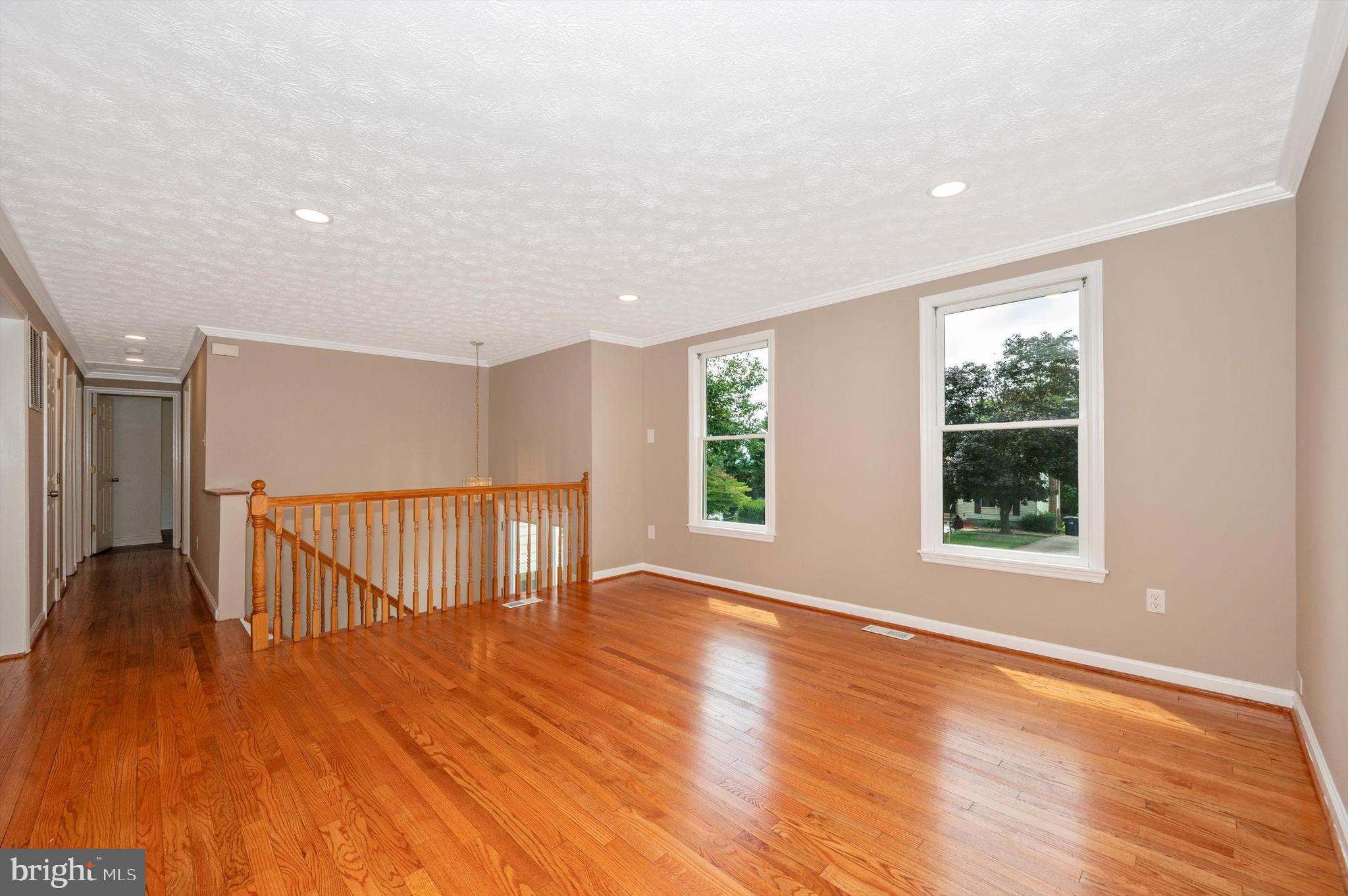 1025 Valen Road Westminster, MD 21157 - Photo 4 of 41 Bright sunny living room