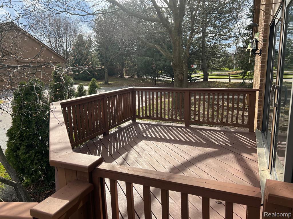 2218 London Bridge Drive Rochester, MI 48307 - Photo 20 of 21