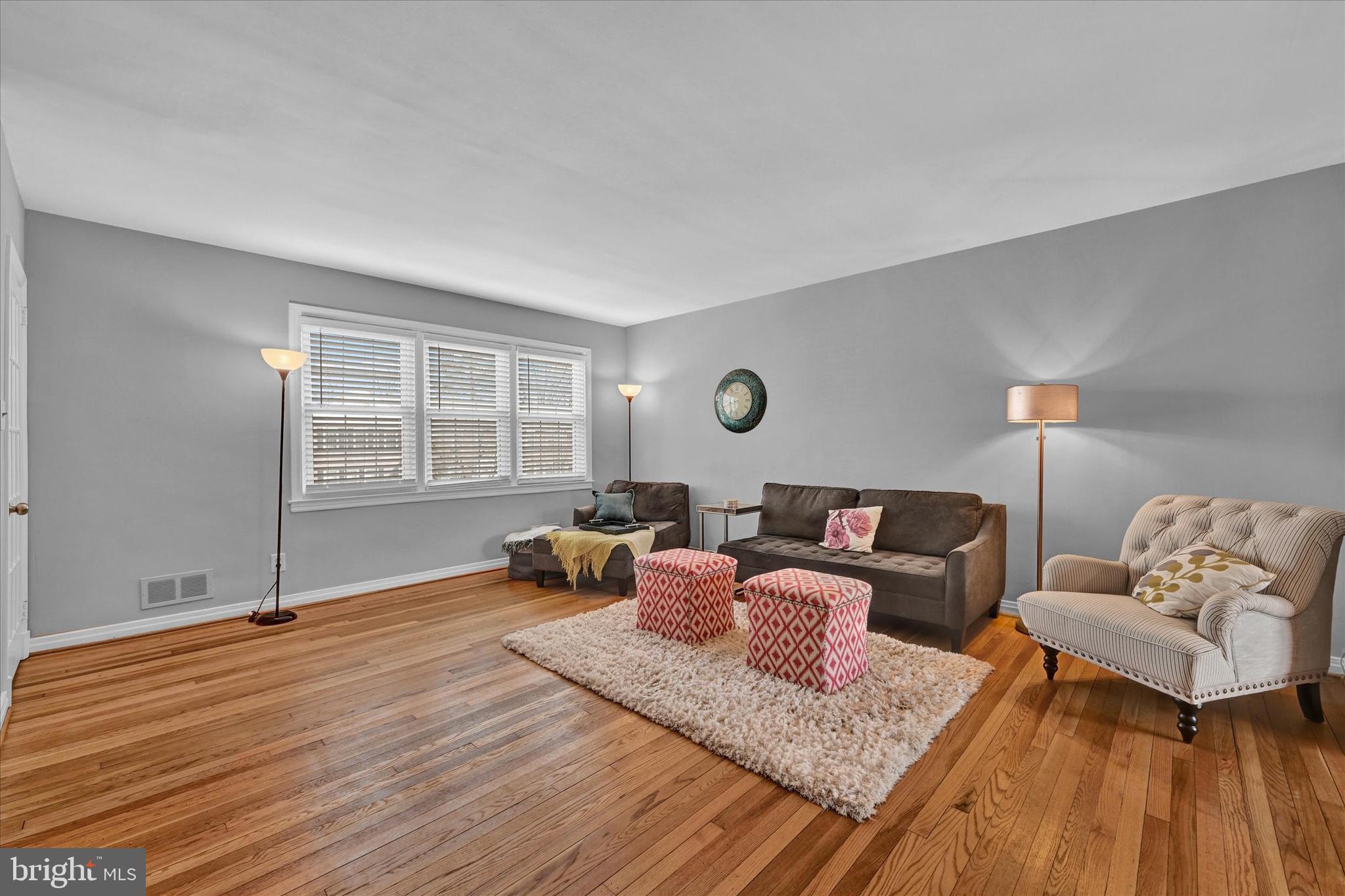 1831 Loch Shiel Road Towson, MD 21286 - Photo 7 of 33