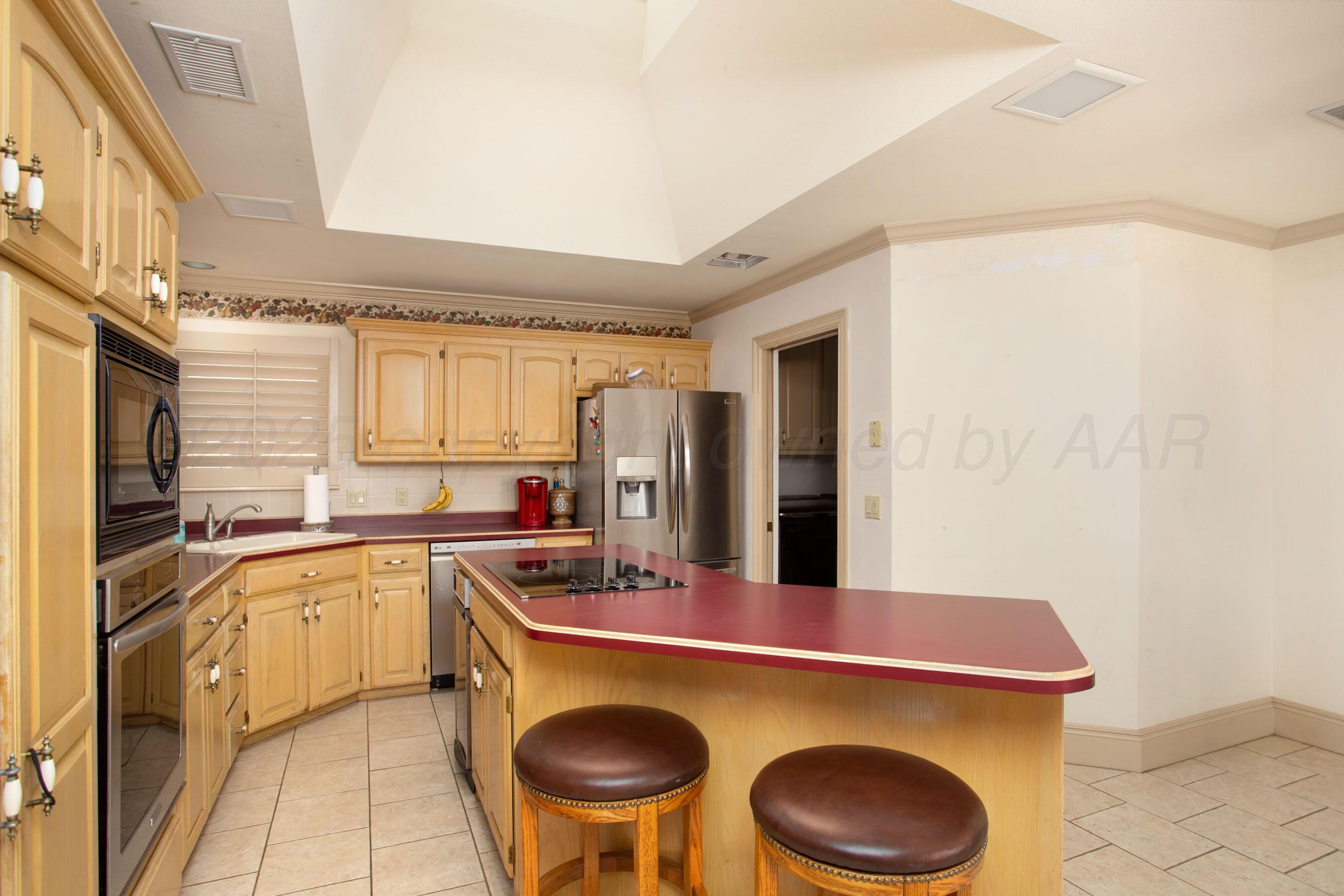 7600 Baughman Drive Amarillo, TX 79121 - Photo 10 of 30 Kitchen