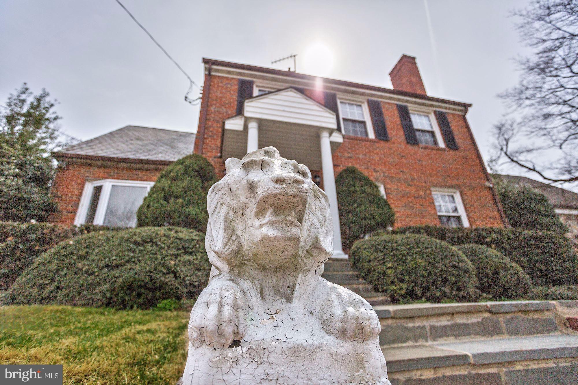 1540 Roxanna Road Northwest Washington, DC 20012 - Photo 9 of 67 Gallery Image 9