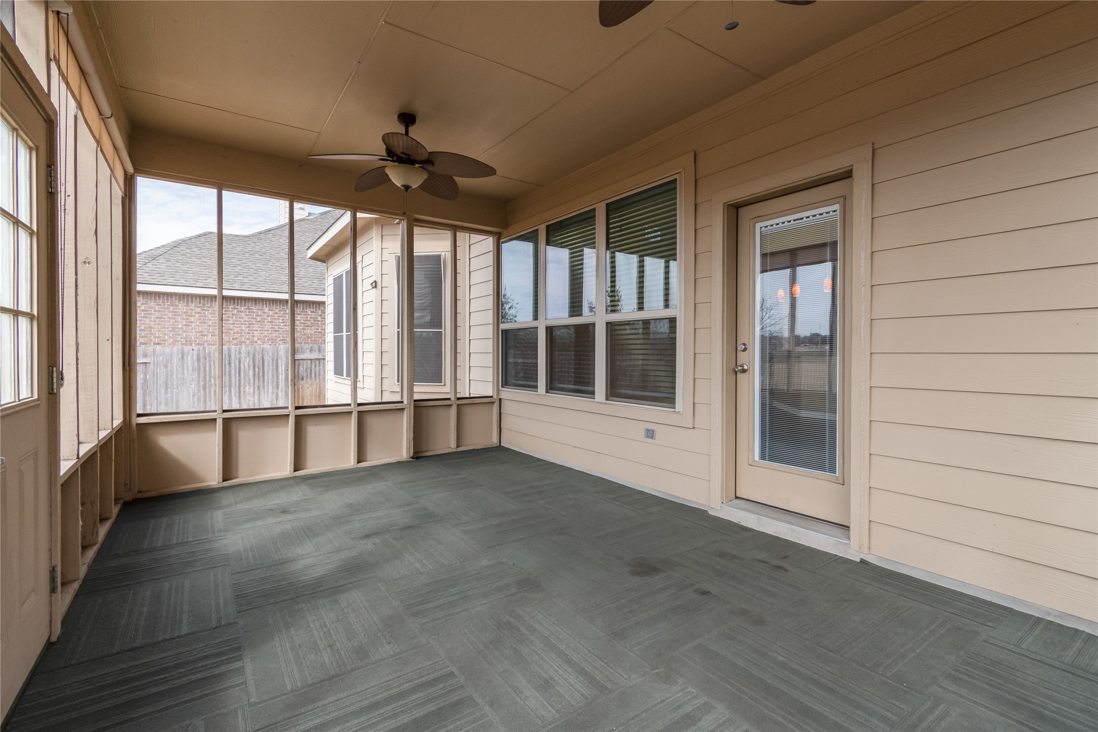 3413 Grail Hollows Road Pflugerville, TX 78660 - Photo 31 of 36 a view of an empty room with a window