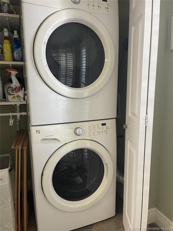144 Northeast Edgewater Drive, Unit 3102 Stuart, FL 34996 - Photo 18 of 23 a close up view of a washer and dryer