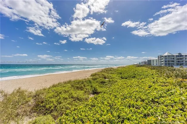 $2,500 | 144 Northeast Edgewater Drive, Unit 3102, Stuart, FL 34996