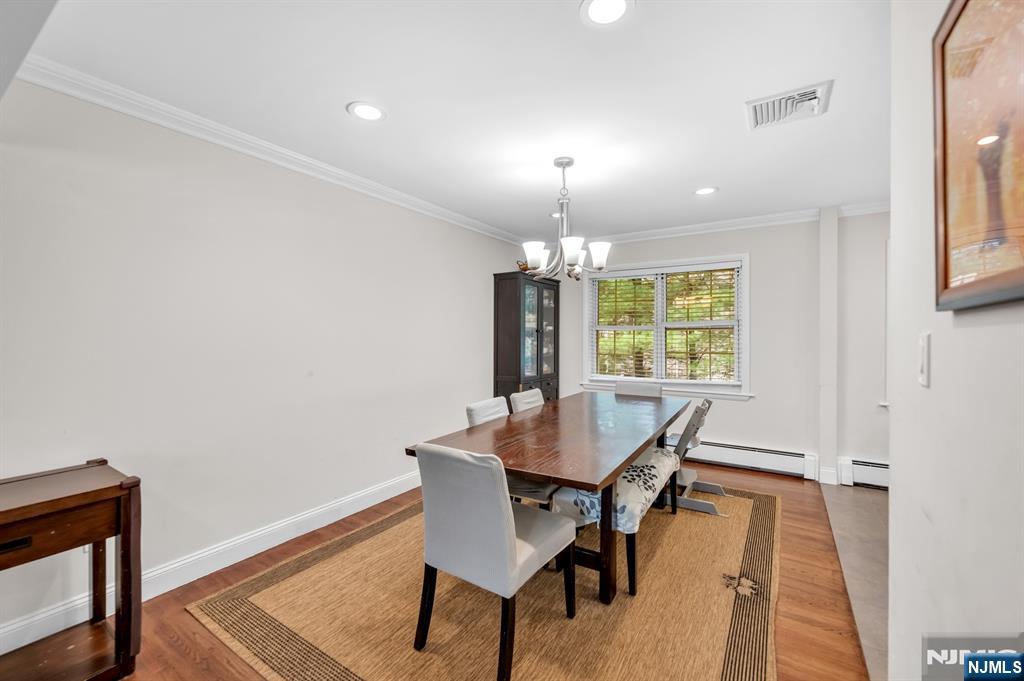 364 Knickerbocker Road Cresskill, NJ 07626 - Photo 10 of 45