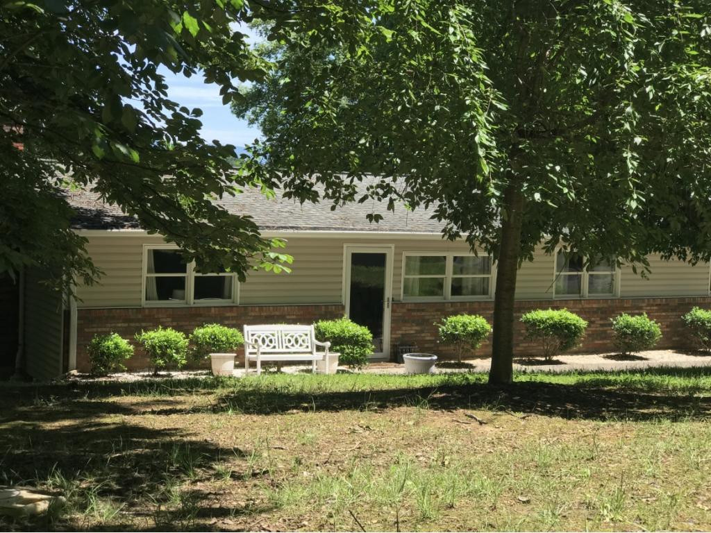 337 Em Cross Road Piney Flats, TN 37686 - Photo 11 of 36 Photo 11