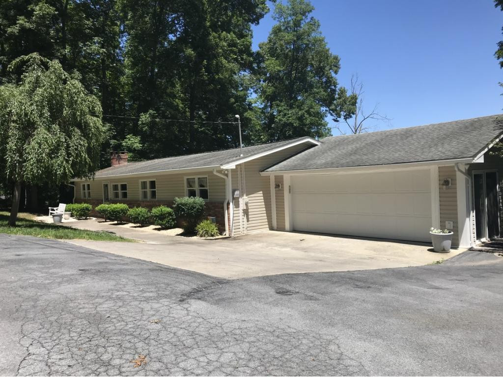337 Em Cross Road Piney Flats, TN 37686 - Photo 12 of 36 Photo 12