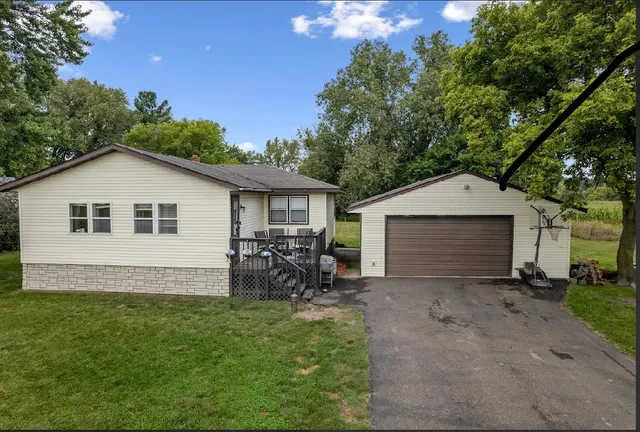 $279,000 | 25290 Foothill Avenue, La Grange, WI 54660