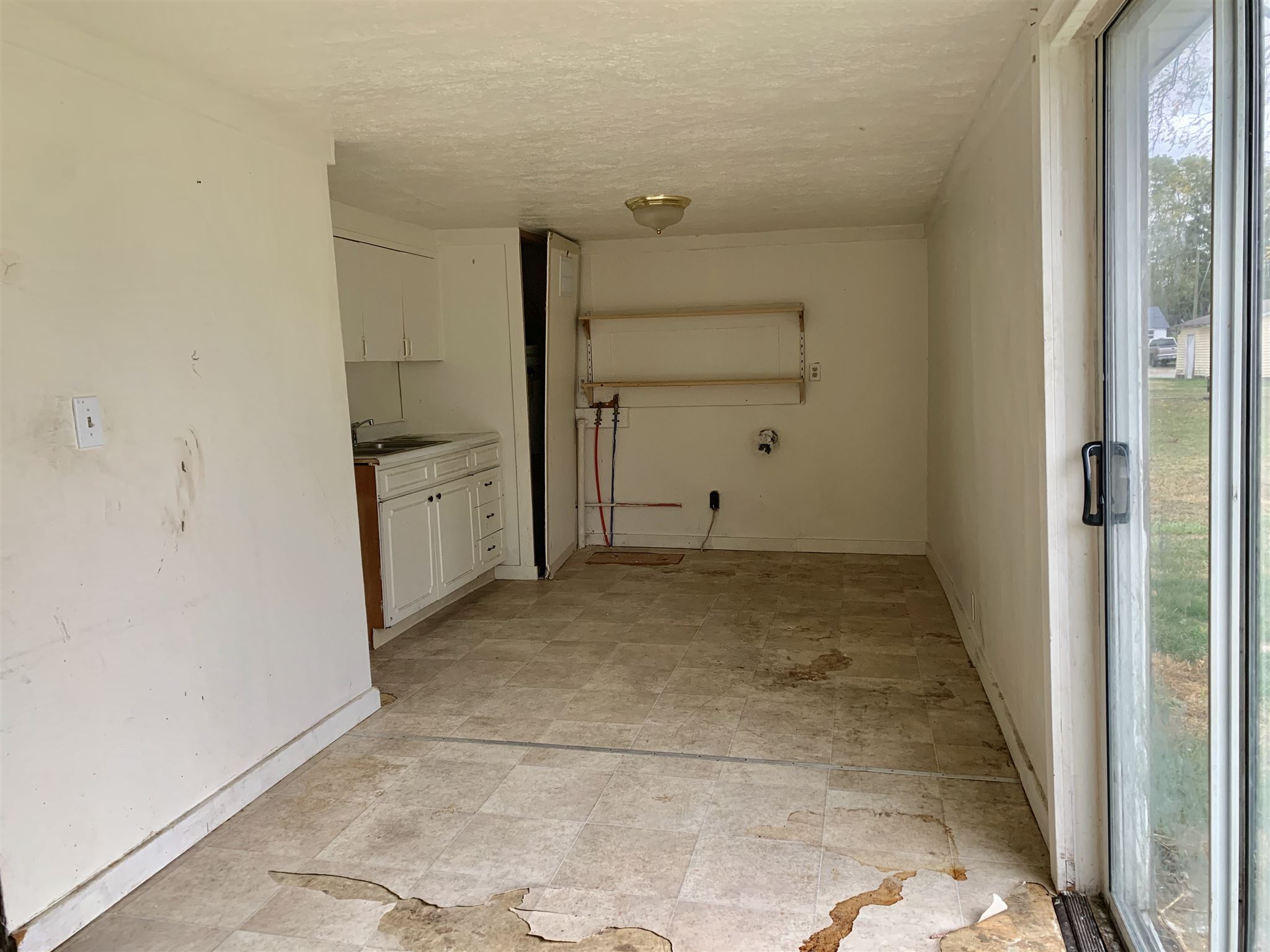 2609 Spring Street New Castle, IN 47362 - Photo 5 of 10 Gallery Image 5