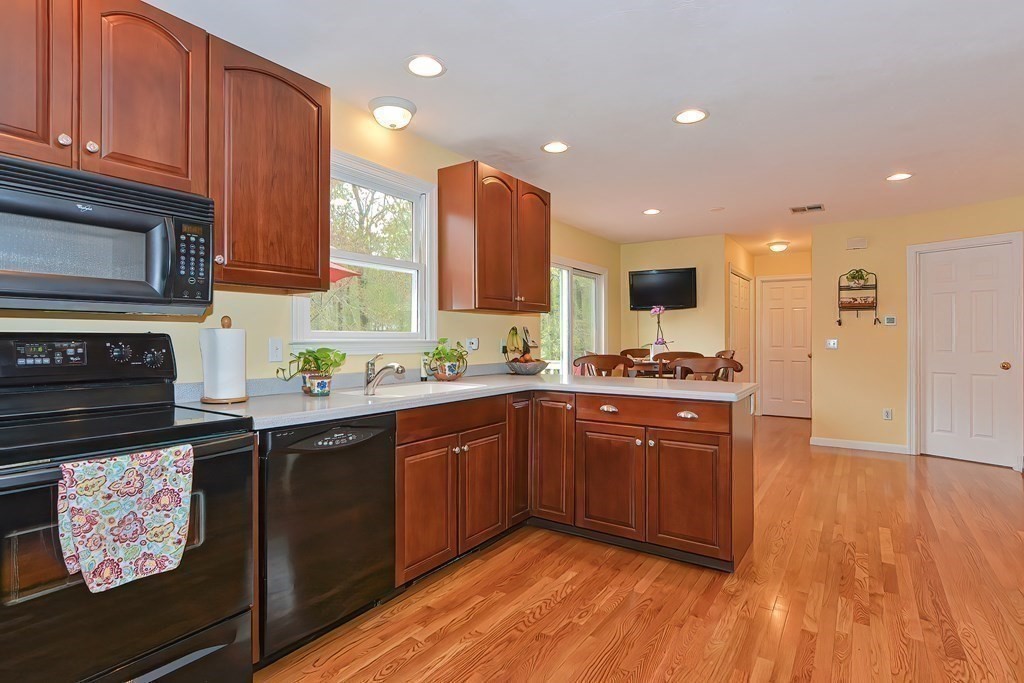 19 Littlefield Road Milford, MA 01757 - Photo 8 of 36 Gallery Image 8