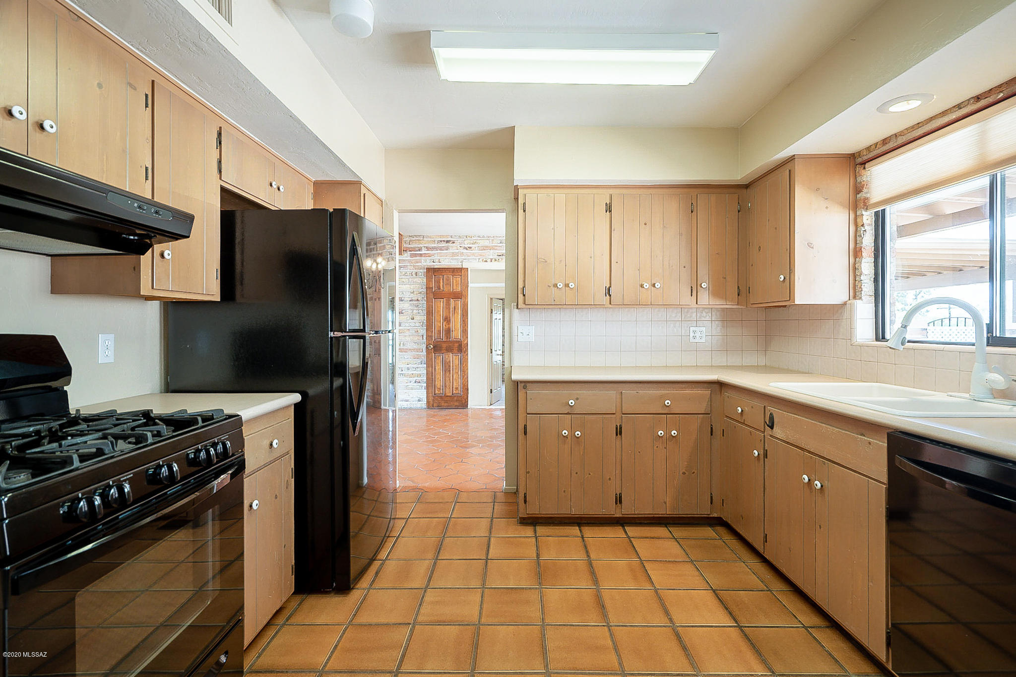 1101 West Roller Coaster Road Tucson, AZ 85704 - Photo 18 of 42