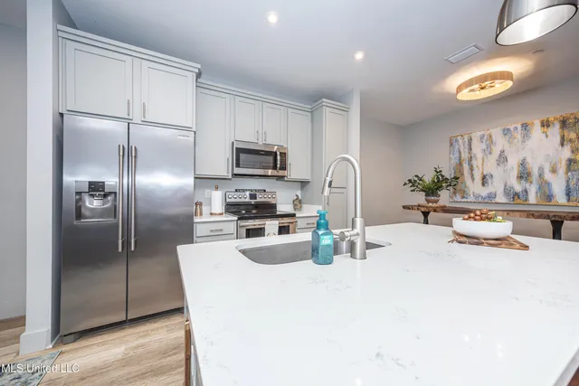 $225,000 | 2501 Bienville Boulevard, Unit 413, Ocean Springs, MS 39564