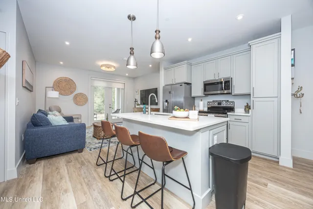 $225,000 | 2501 Bienville Boulevard, Unit 413, Ocean Springs, MS 39564