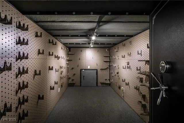 $22,000 | 30 Meadowhawk Lane, Las Vegas, NV 89135