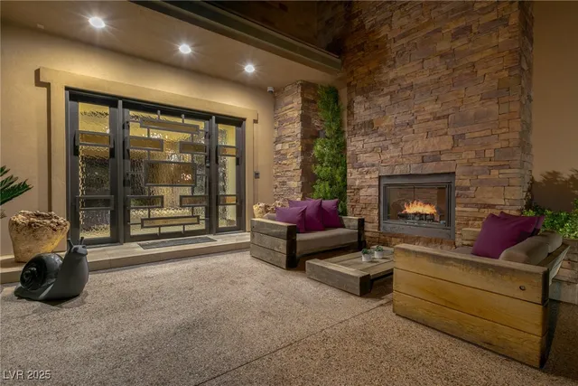 $22,000 | 30 Meadowhawk Lane, Las Vegas, NV 89135