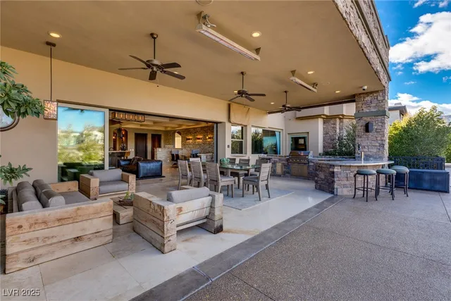 $22,000 | 30 Meadowhawk Lane, Las Vegas, NV 89135