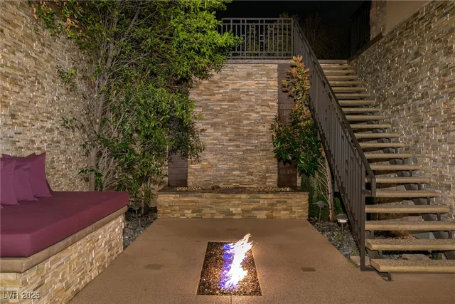 $22,000 | 30 Meadowhawk Lane, Las Vegas, NV 89135