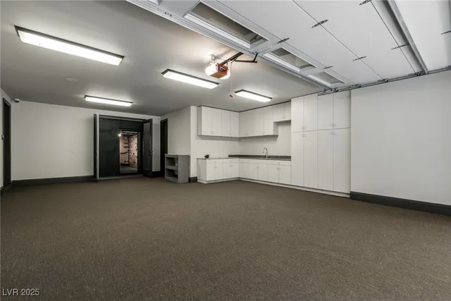 $22,000 | 30 Meadowhawk Lane, Las Vegas, NV 89135