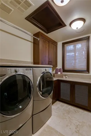 $22,000 | 30 Meadowhawk Lane, Las Vegas, NV 89135