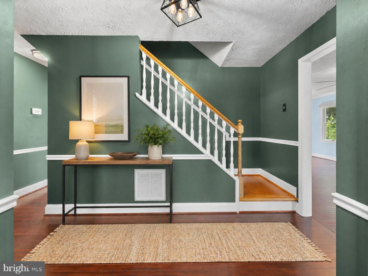 13360 Cameron Court Boston, VA 22713 - Photo 6 of 76 a view of entryway