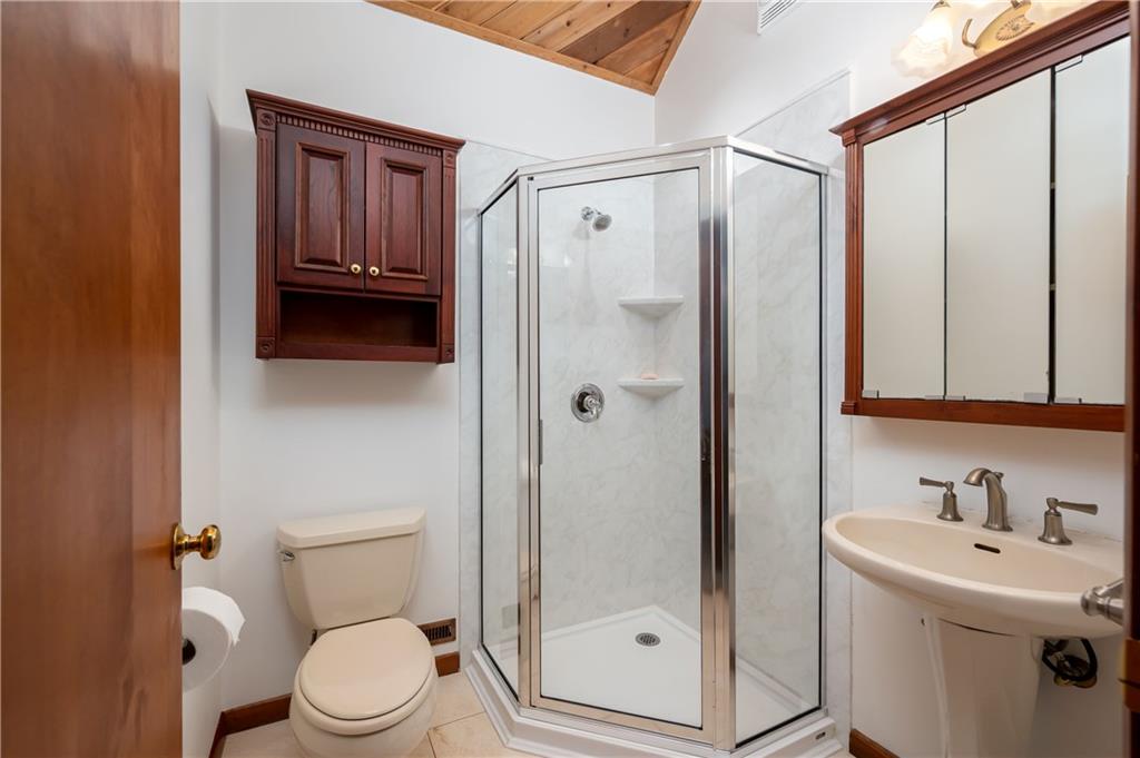 650 Great Belt Road Butler, PA 16002 - Photo 15 of 25