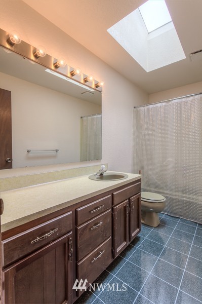 22030 4th Avenue Southeast Bothell, WA 98021 - Photo 8 of 16