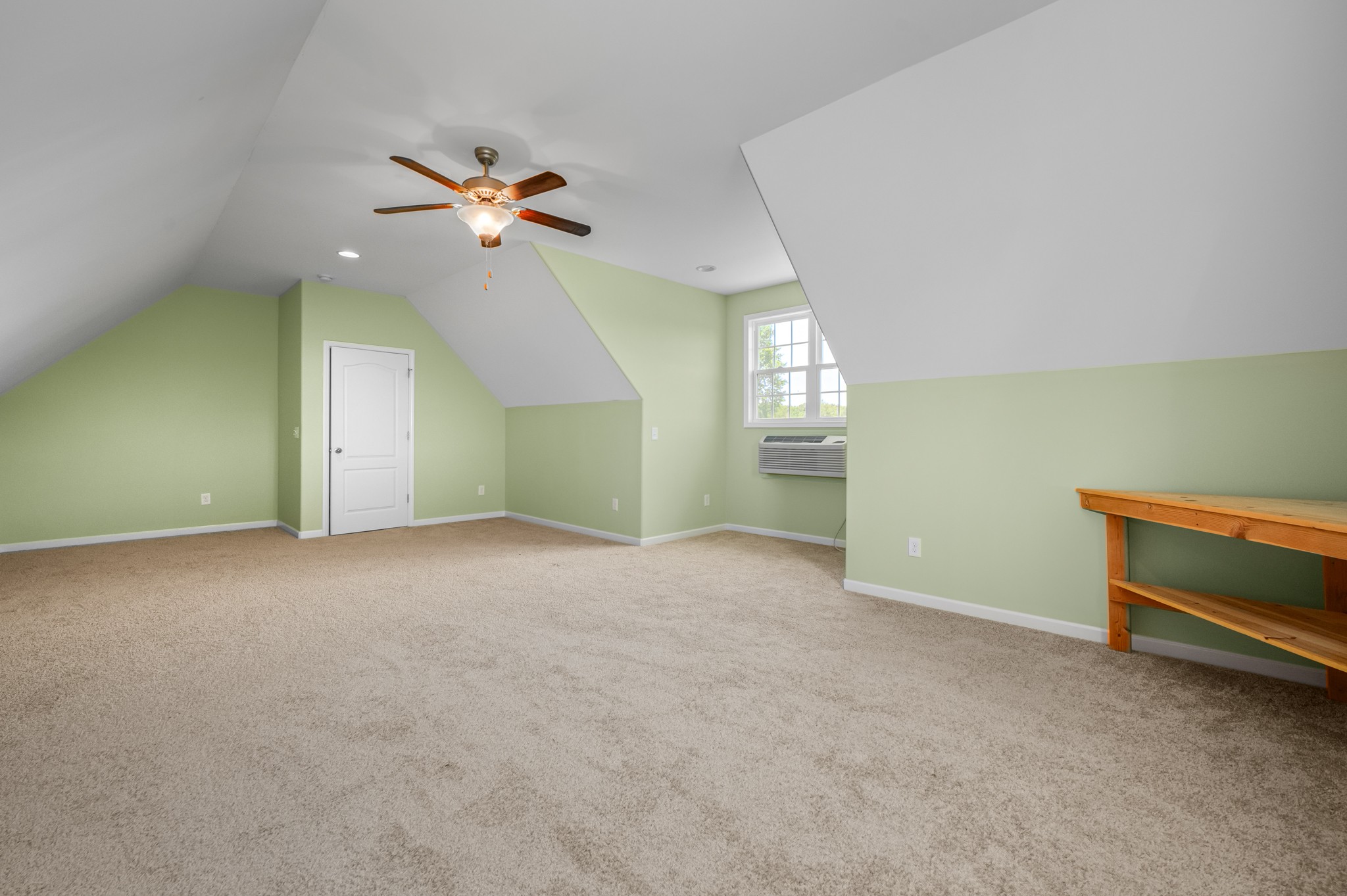 7540 Joe Rowlin Road Christiana, TN 37037 - Photo 26 of 42 an empty room with closet and windows