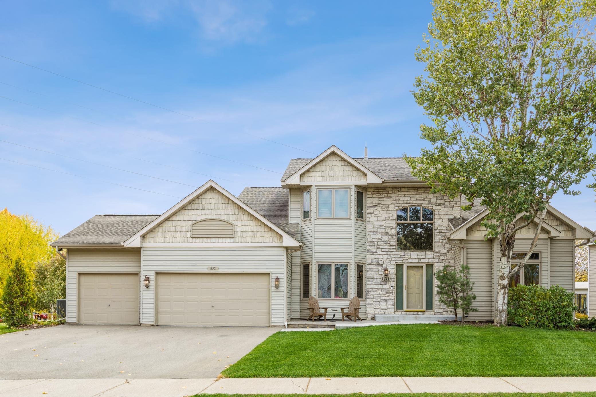 1152 Ridge Bluff Drive Chaska, MN 55318 - Photo 1 of 44 Gallery Image 1