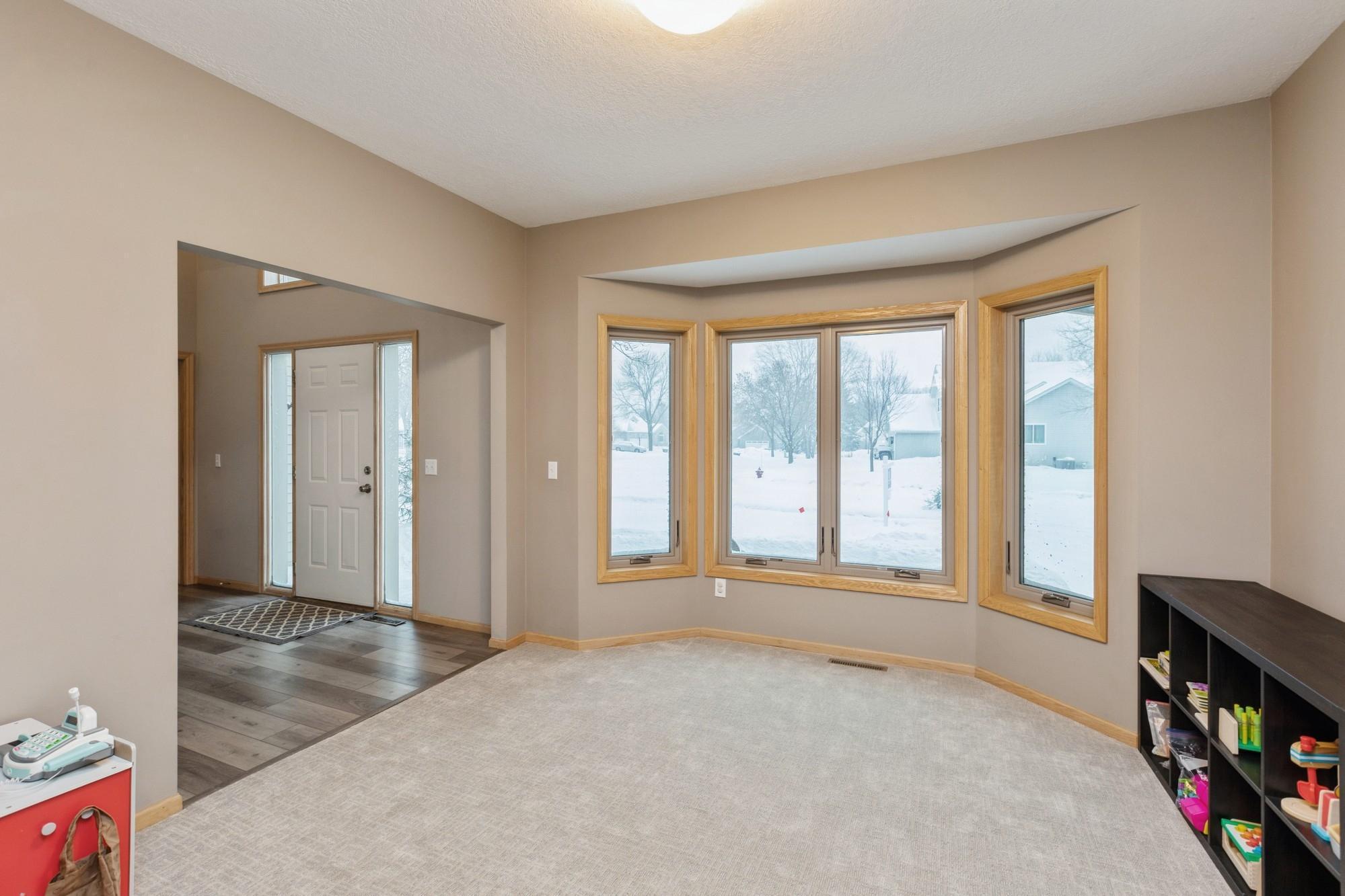 1152 Ridge Bluff Drive Chaska, MN 55318 - Photo 13 of 44 Gallery Image 13